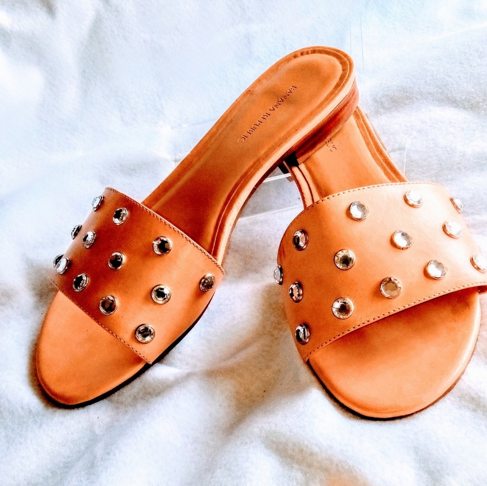 Size 9.5 Banana Republic Sandals